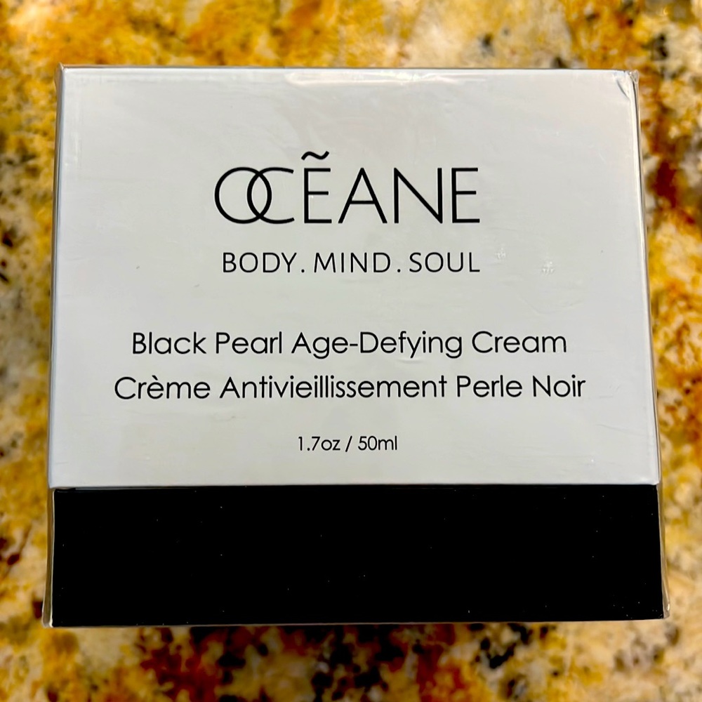 Oceane Black Pearl Age Defying Cream
